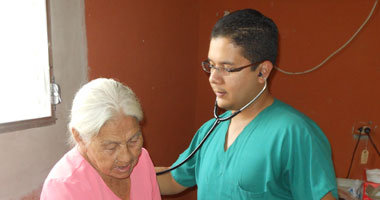 Dr. Marco treats a patient at the Clinica de Santa Maria, Reitoca, Honduras
